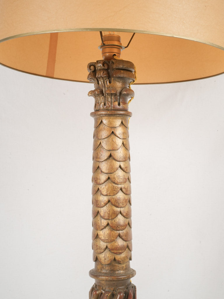 Decorative Corinthian-style lighting piece