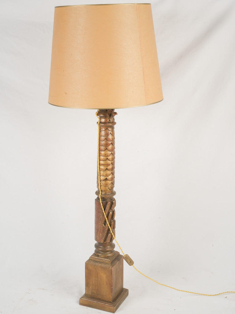 Vintage neoclassical wooden column lamp