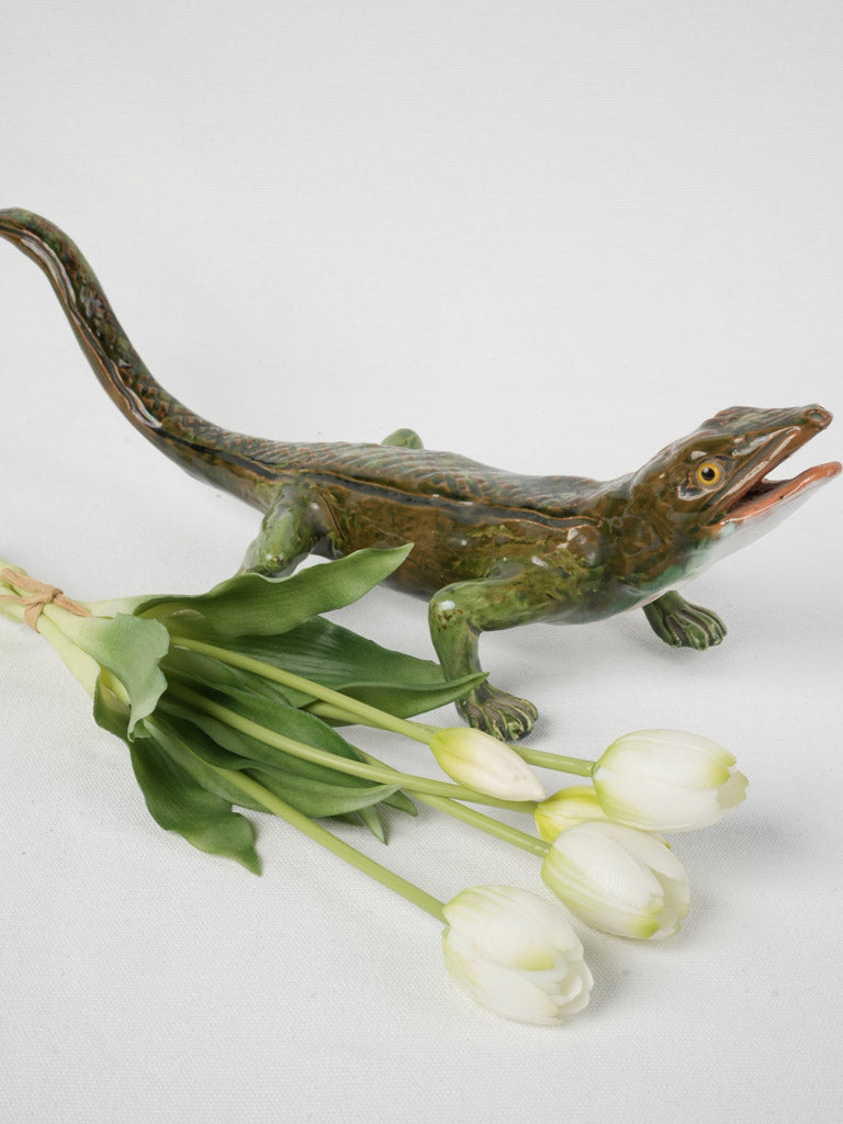 Handmade lifelike glass-eyed lizard art