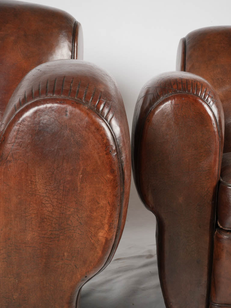 Luxurious barrel-arm French leather seating