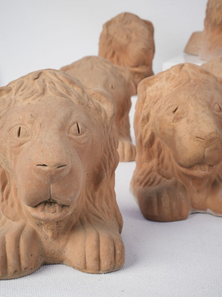 Vintage garden planter lion heads