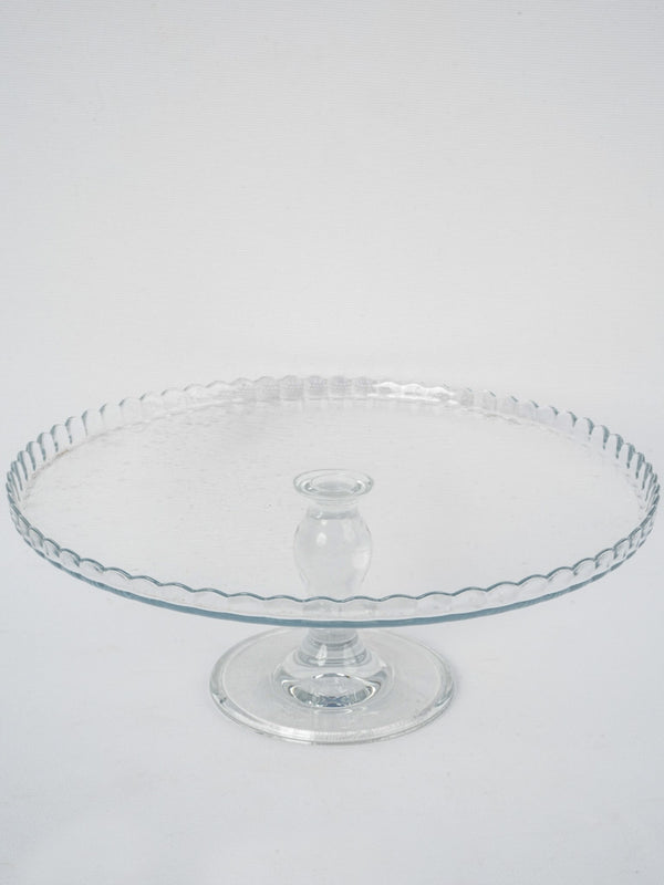 Footed cake presentation stand scalloped