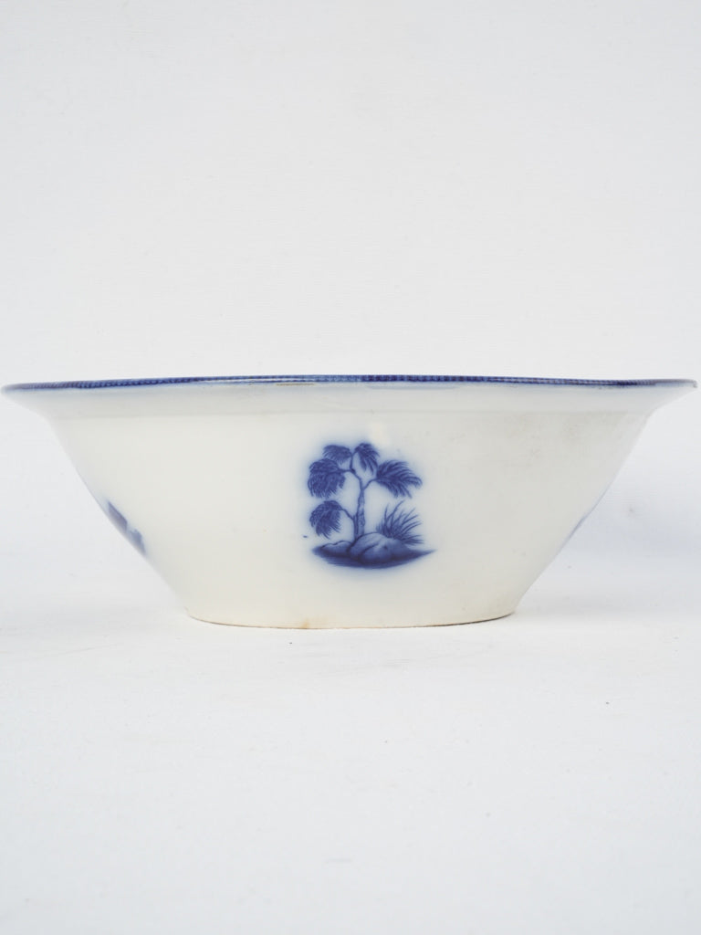 Elegant chinoiserie style salad bowl