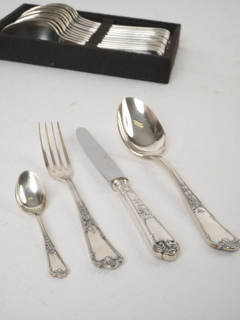 Durable classic cutlery collection