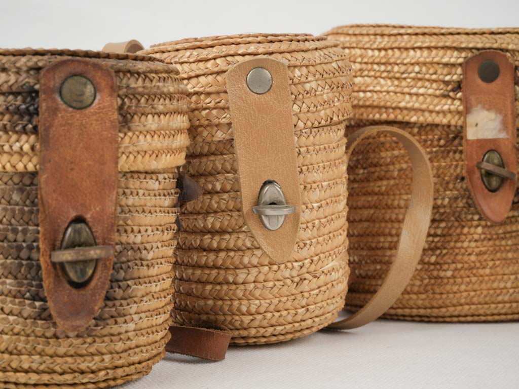 Vintage woven straw carrying pouch