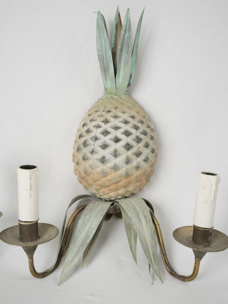 Playful kitchen-friendly pineapple sconces