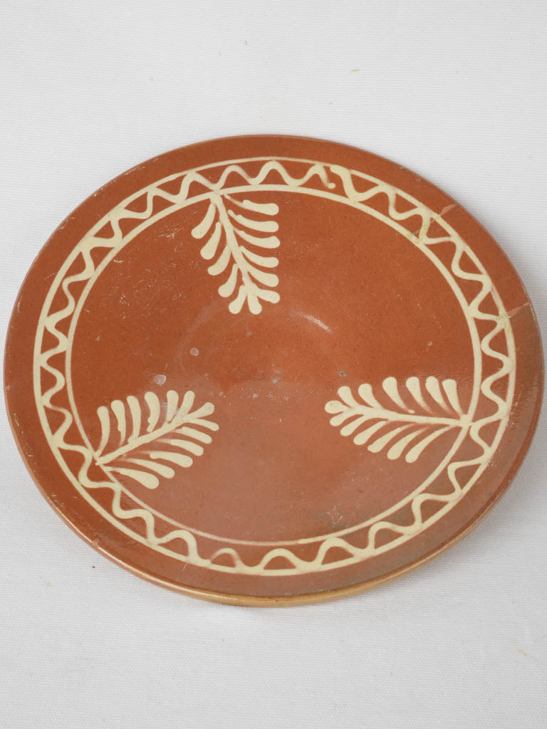 Exquisite Provençal terracotta turning plate