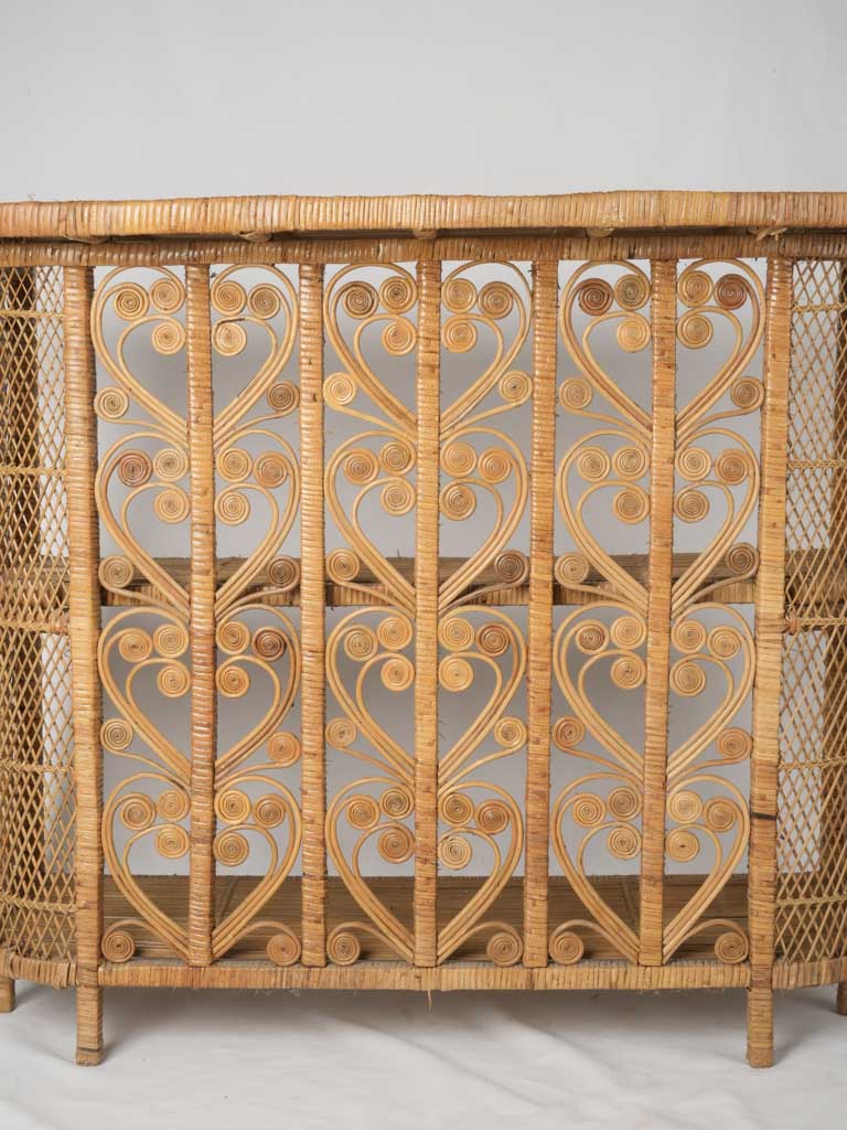 Vintage rattan cocktail bar - Italian