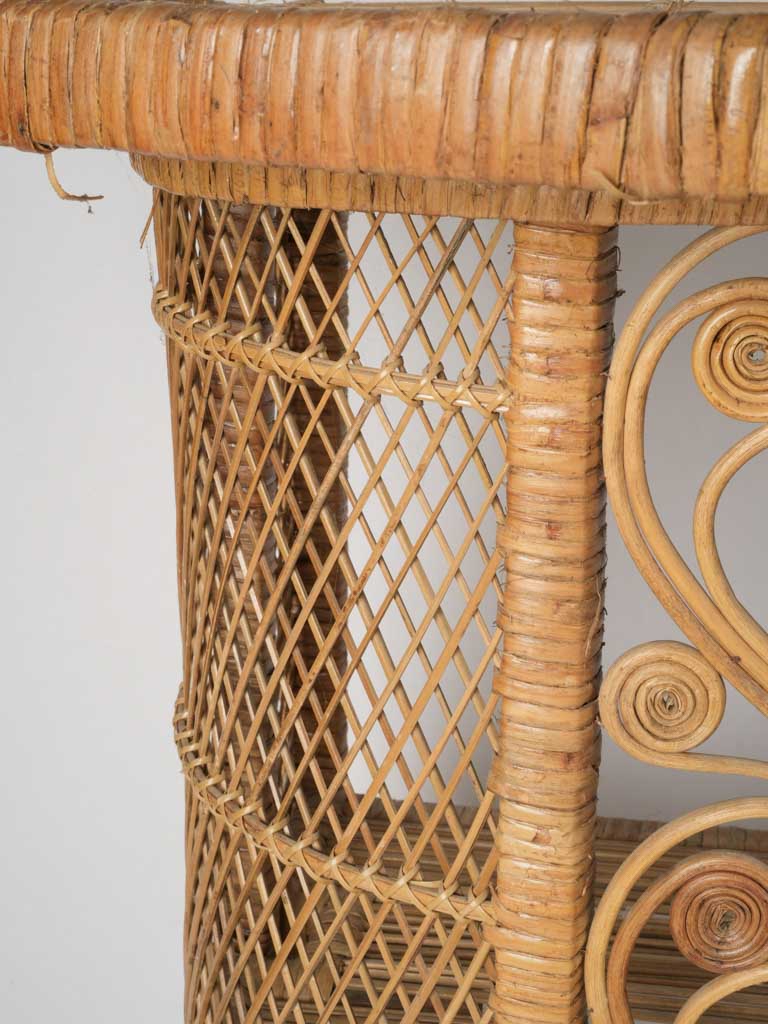 Vintage rattan cocktail bar - Italian