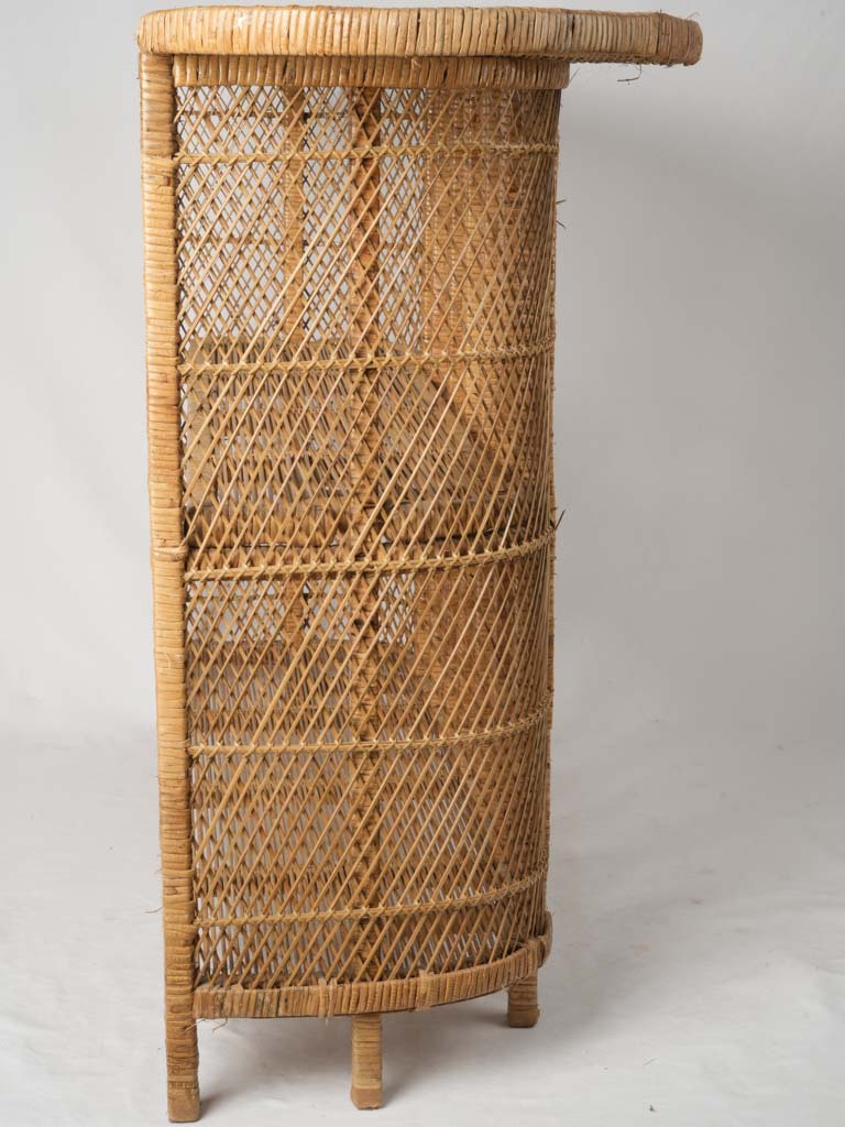 Vintage rattan cocktail bar - Italian