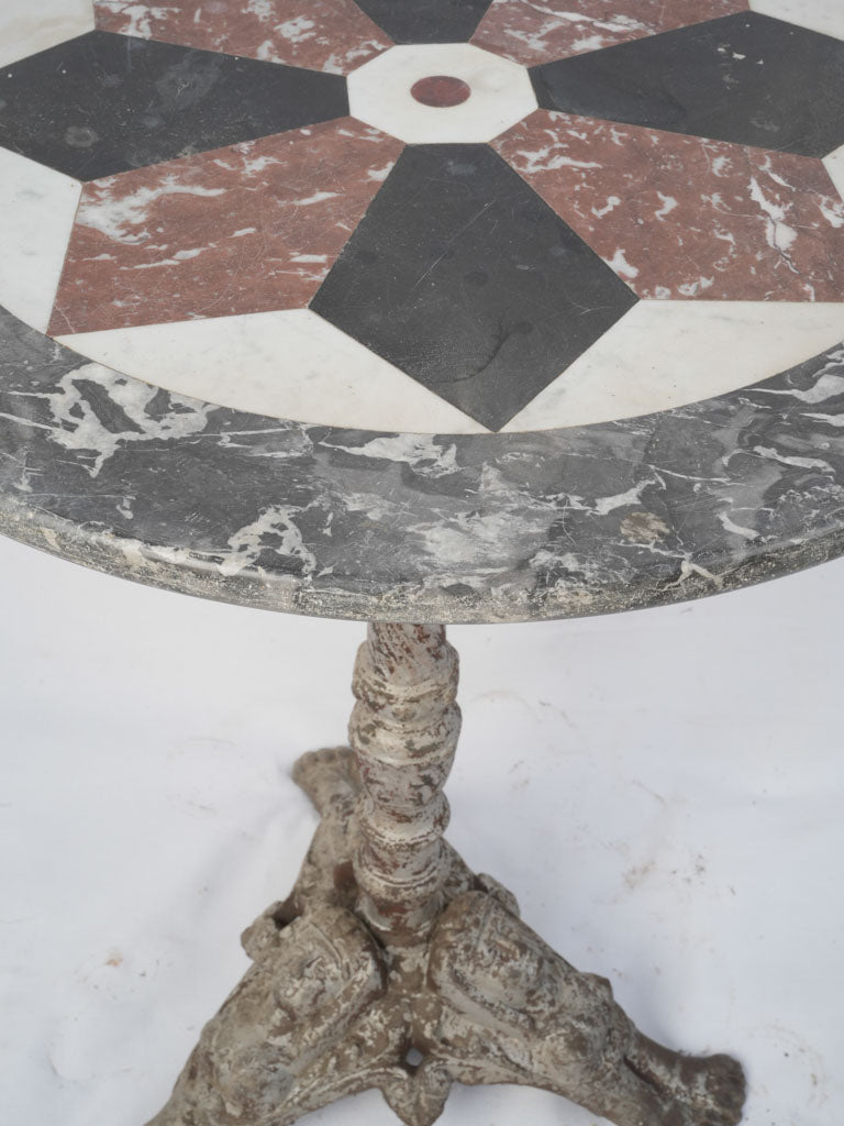 Detailed double lions paw marble table