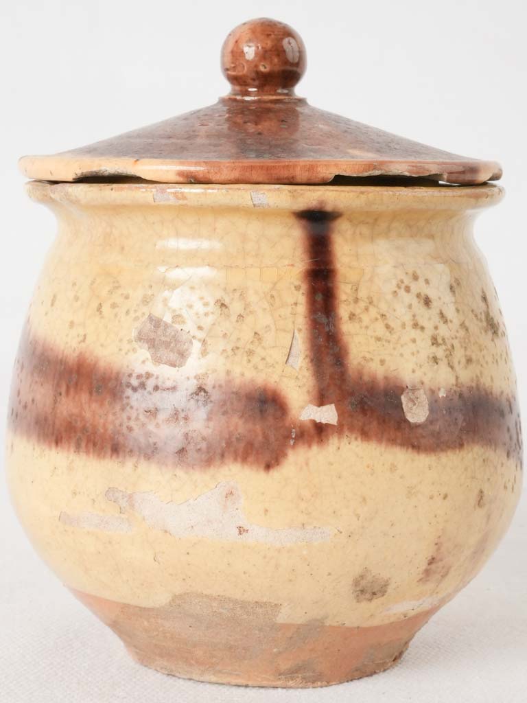 Charming lidded pot, French design