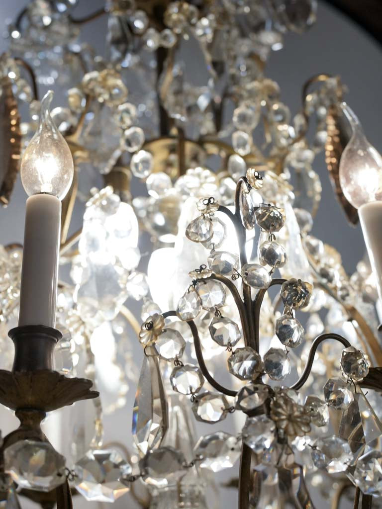 Luxurious crystal and amber early-twentieth century chandelier