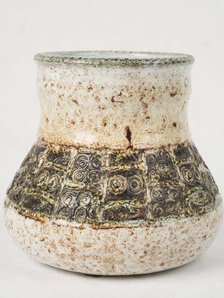 Signature patterned pottery vase