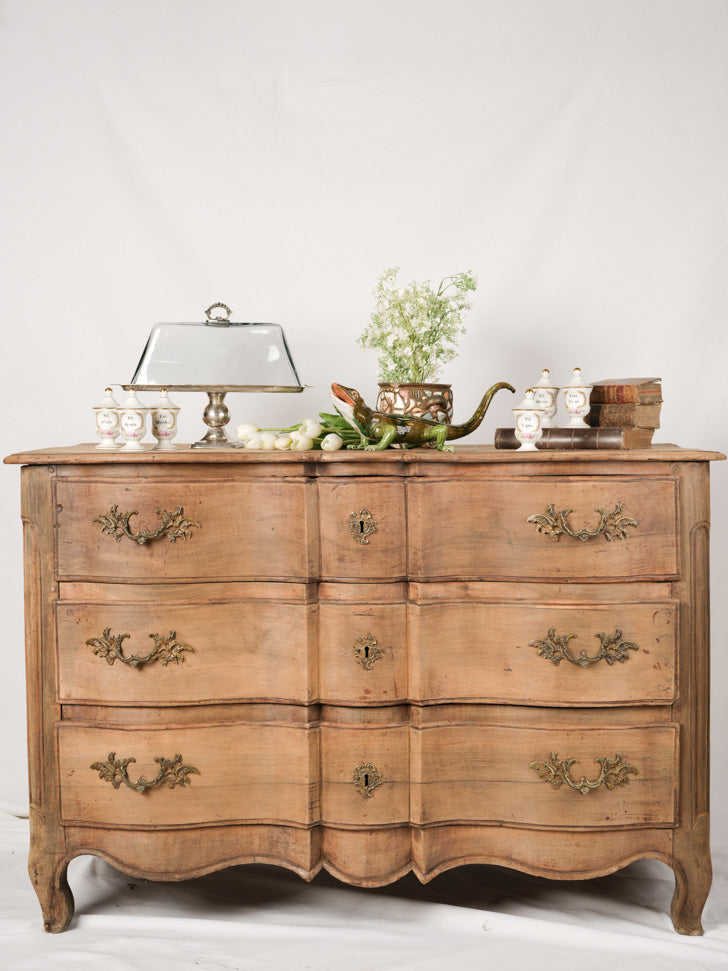 Exceptional 18th century arbalette chest