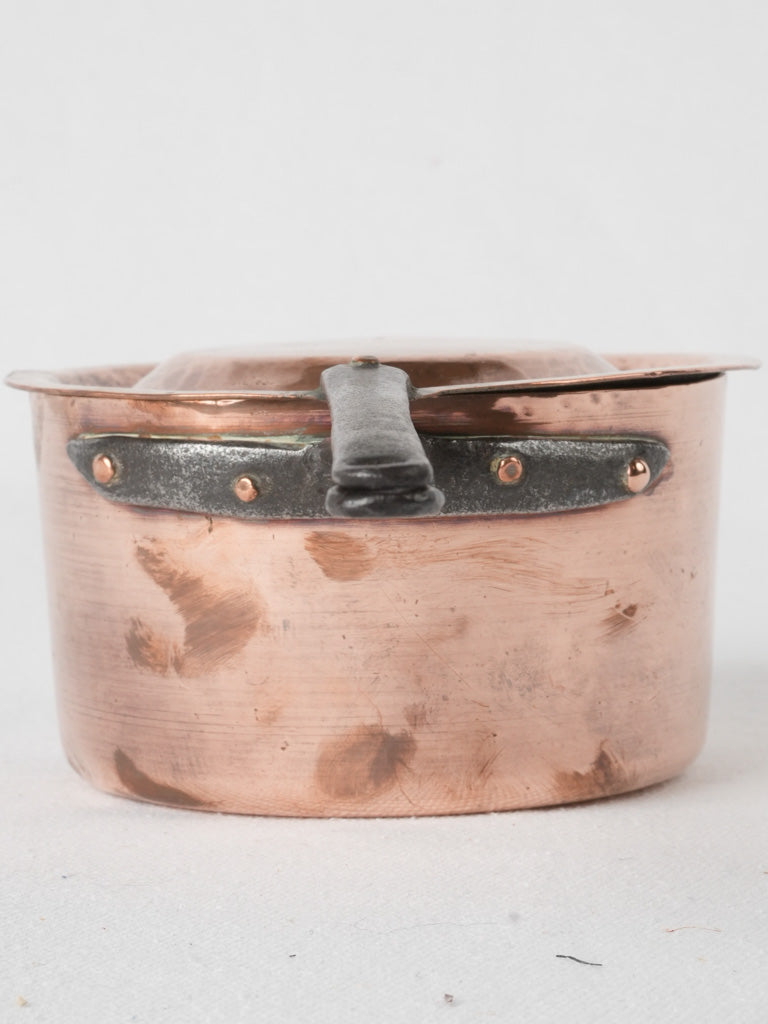 Timeless classic copper saucepan with lid