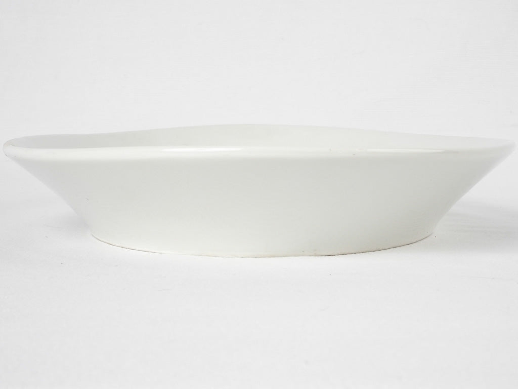 Elegant early twentieth-century ceramic platter