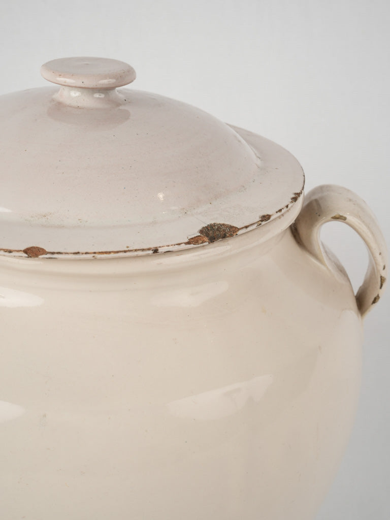 Classic late nineteenth-century preserving jar