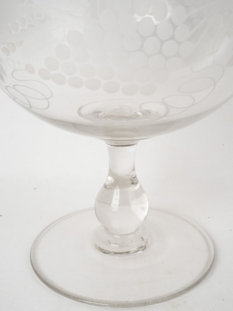 Functional and decorative glass centerpiece