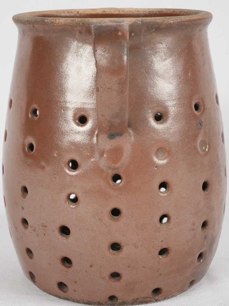 Unique perforated chestnut roasting pot