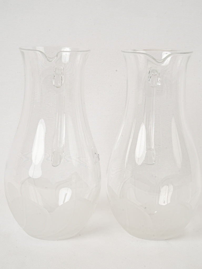 Delicate ergonomic handle pitchers