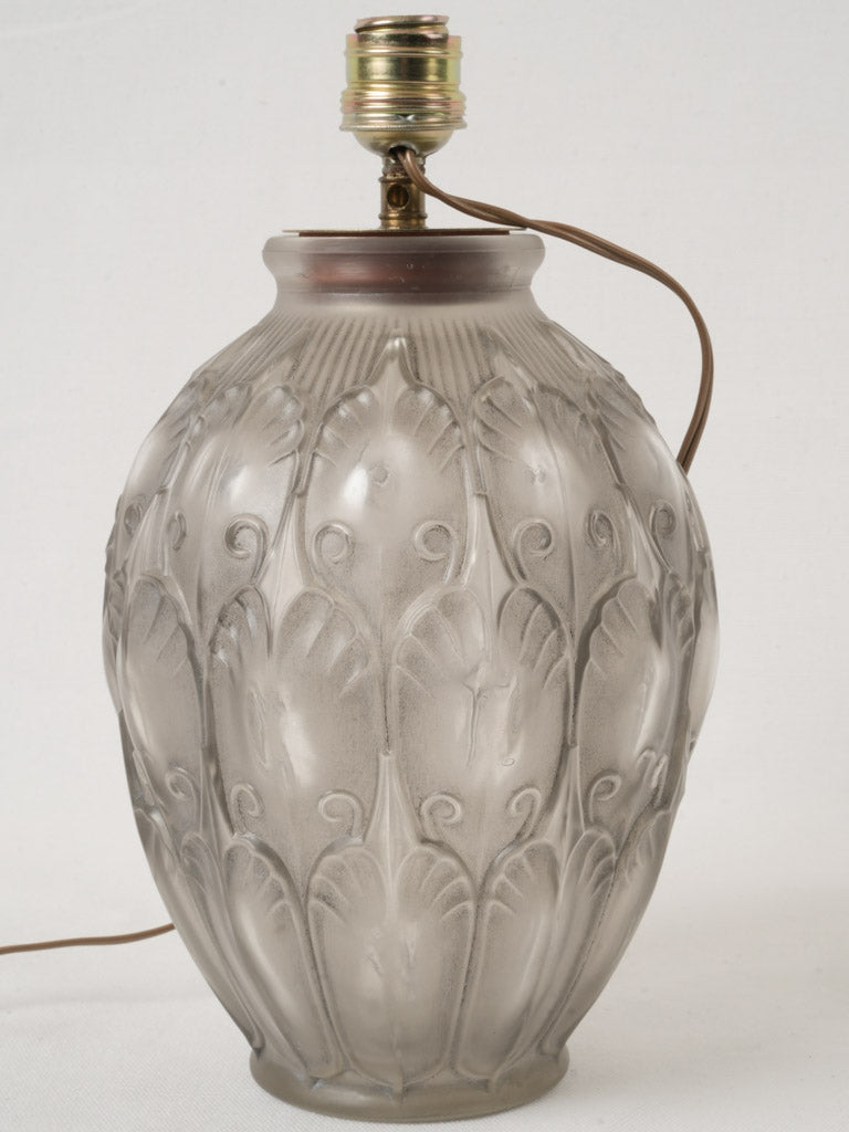 Sophisticated Art Deco style lamp  