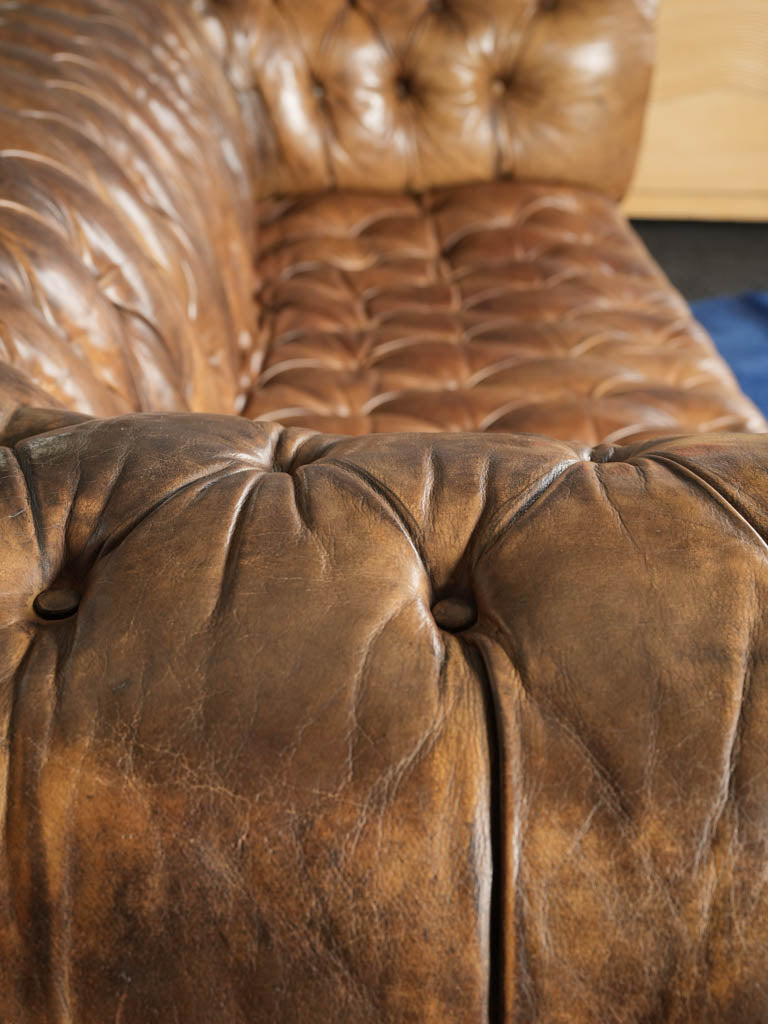 Timeless brown leather chesterfield sofas