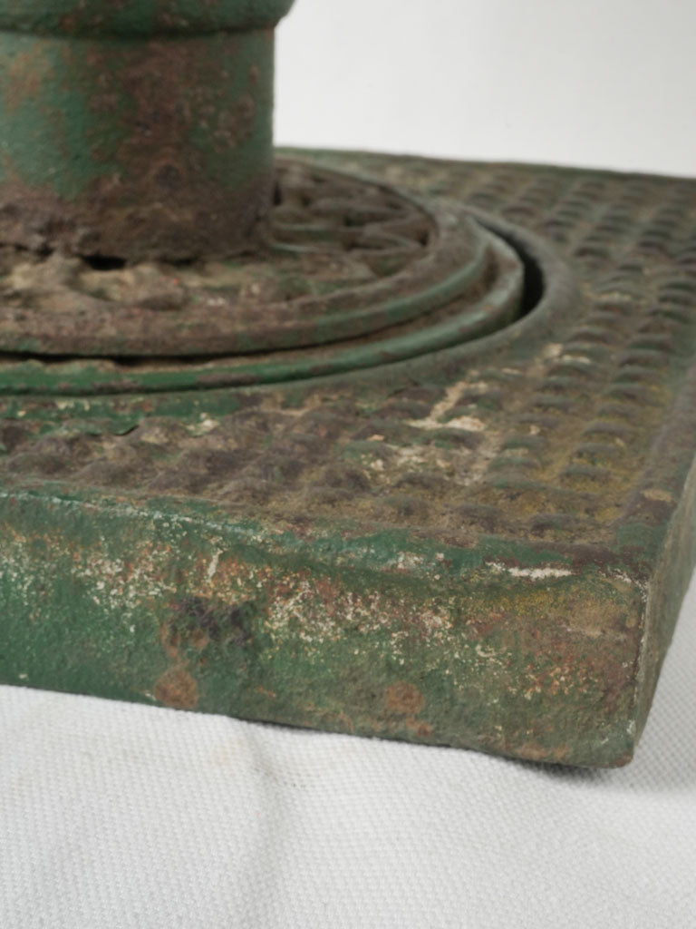 Elegant, aged Medici iron planter