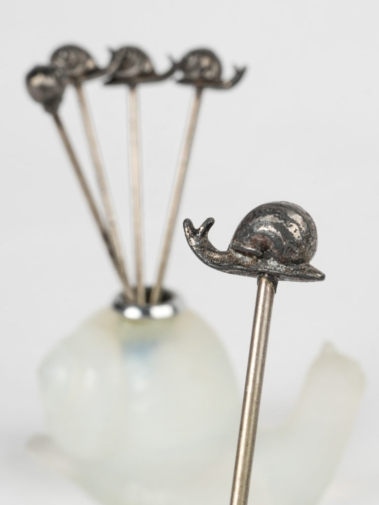 Art Deco opalescent glass escargot holder