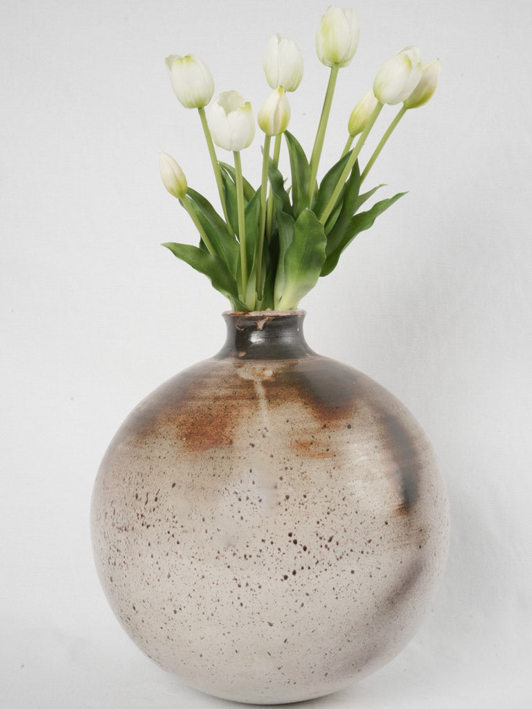 Antique speckled glaze bulb-shaped vase