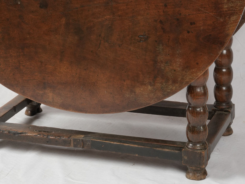 Classic 18th century drop-leaf desk