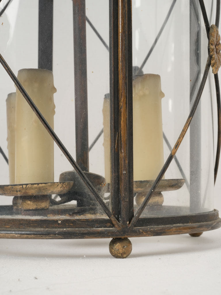 Vintage sophistication lantern-style