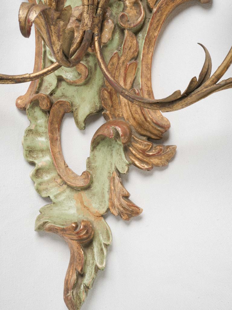 Acanthus leaf motif sconce