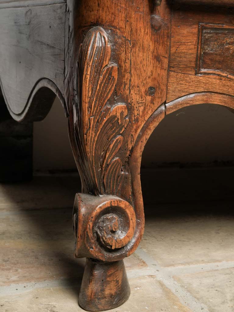 Sophisticated Louis XV wallnut commode