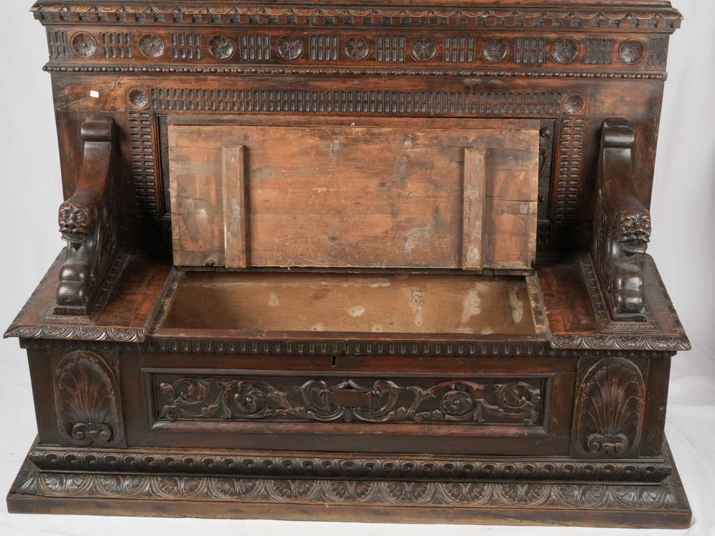 Ornate nineteenth-century Italian woodworm-treated settee