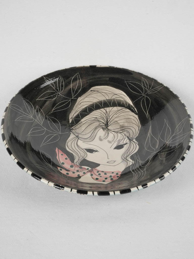 Vintage charming Le Bescon Bowl