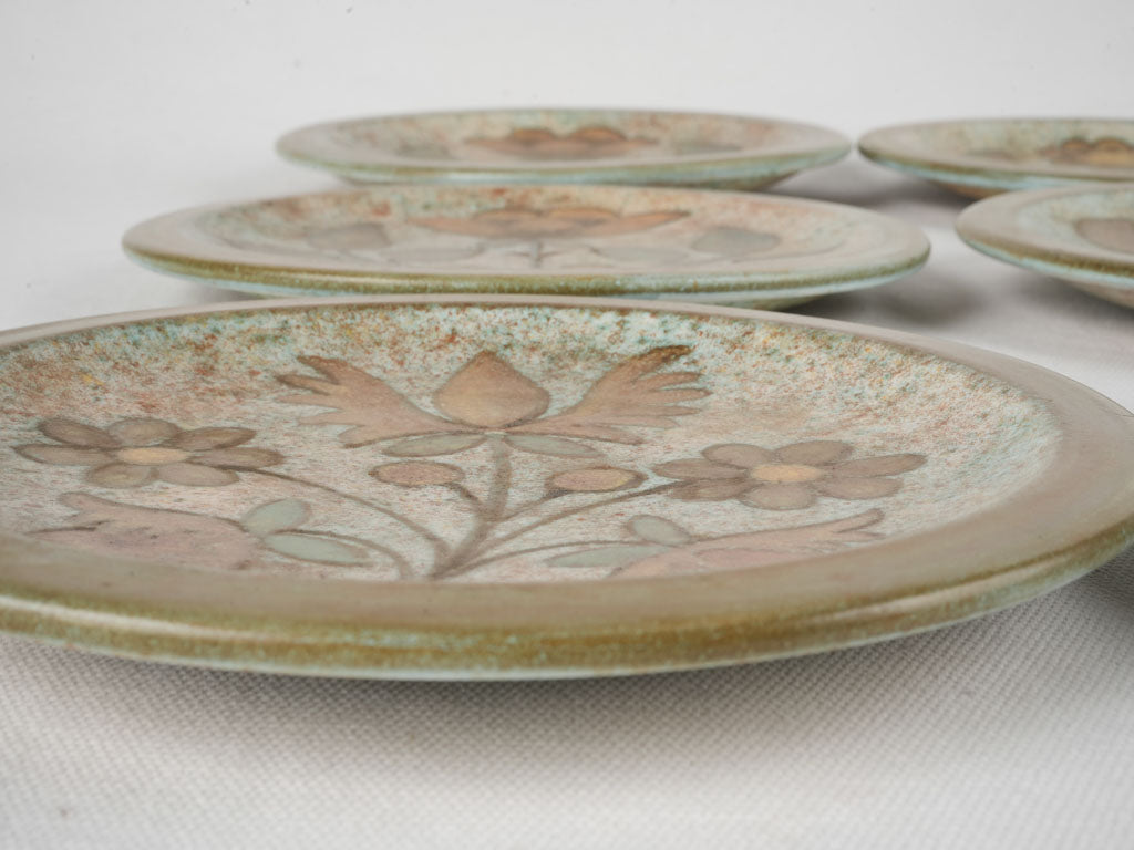 Distinctive mid-century dessert plates