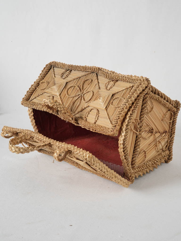 Fashionable 19th-century straw marquetry purse