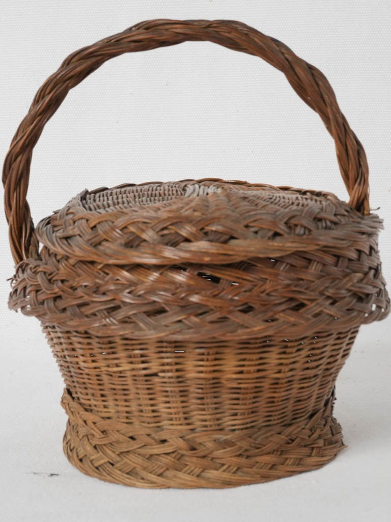 Retro, Oval Wicker Storage Bin