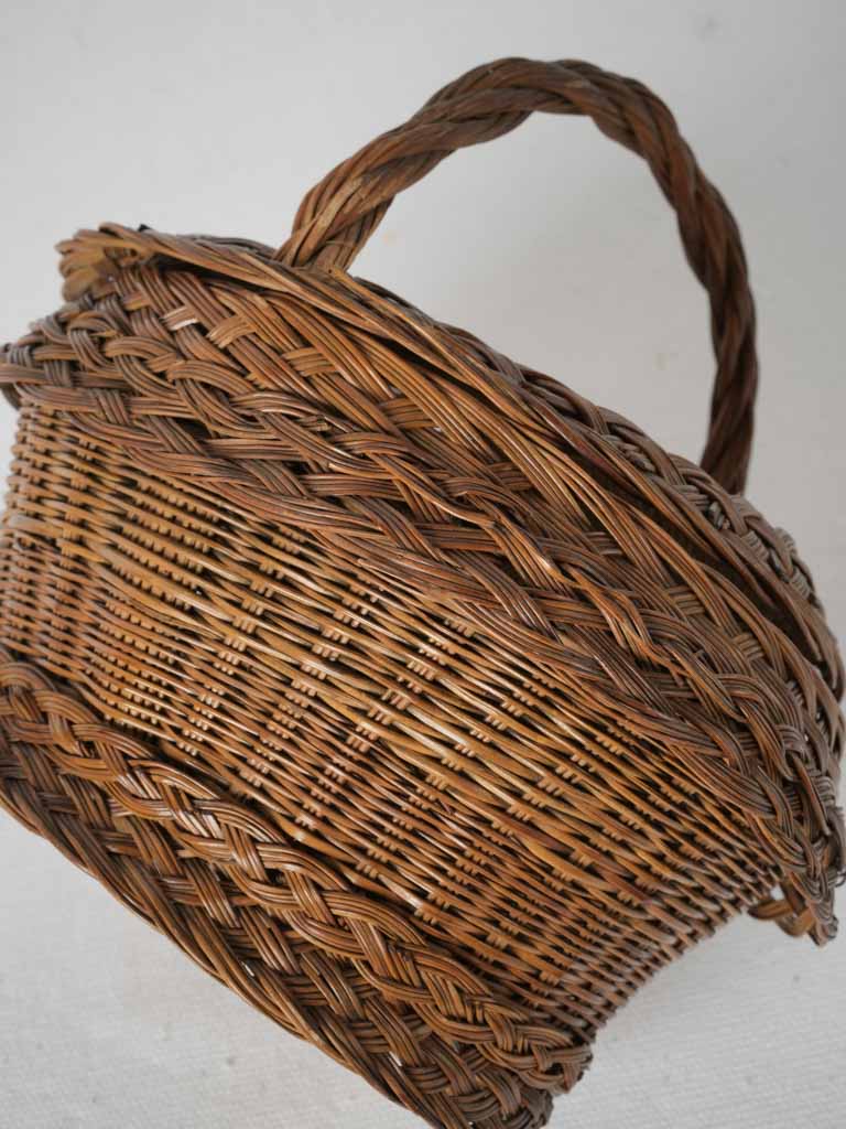 Traditional, Lidded Wicker Organizer