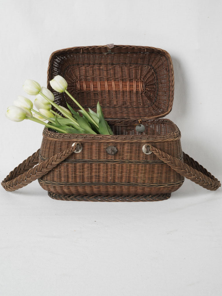 Vintage, chic brown wicker basket