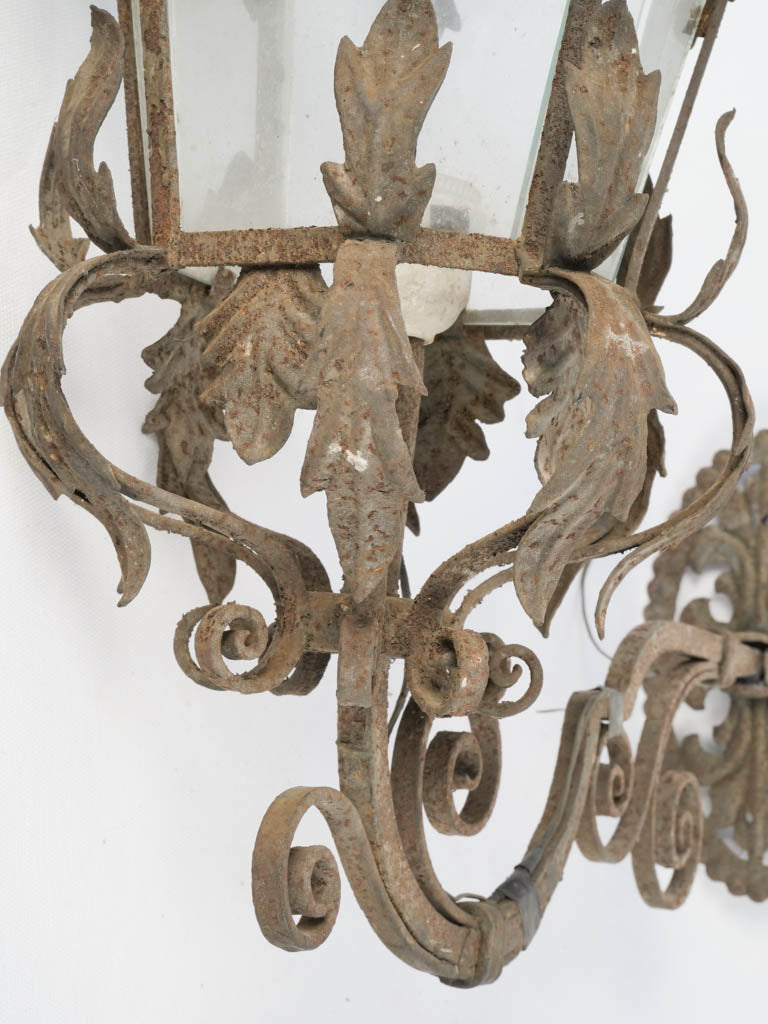 Vintage Italian leafy outdoor lighting