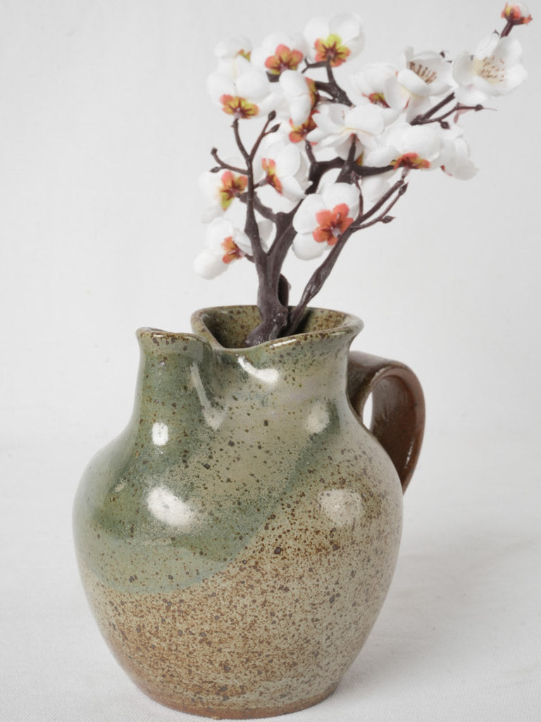 High-temperature earthy ceramic pitcher