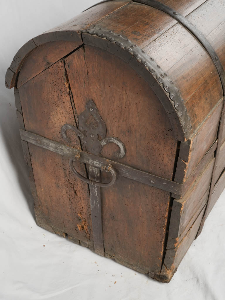 Rare, well-preserved wooden chest