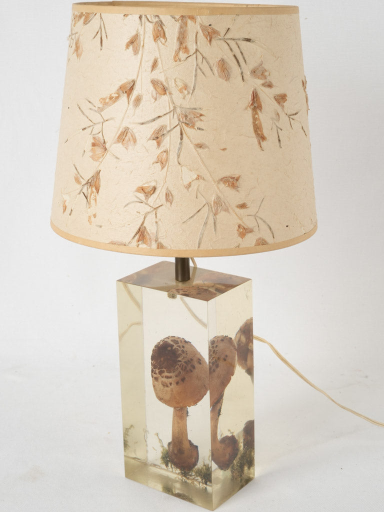 Vintage resin mushroom table lamp