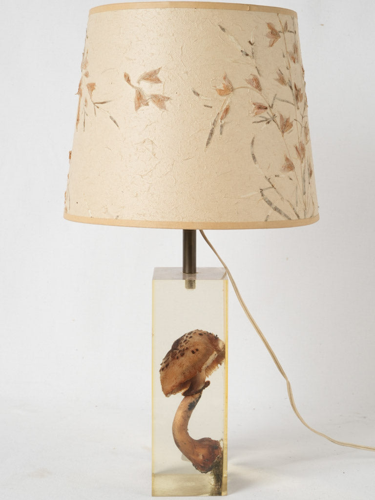 Avant-garde mushroom in resin lamp