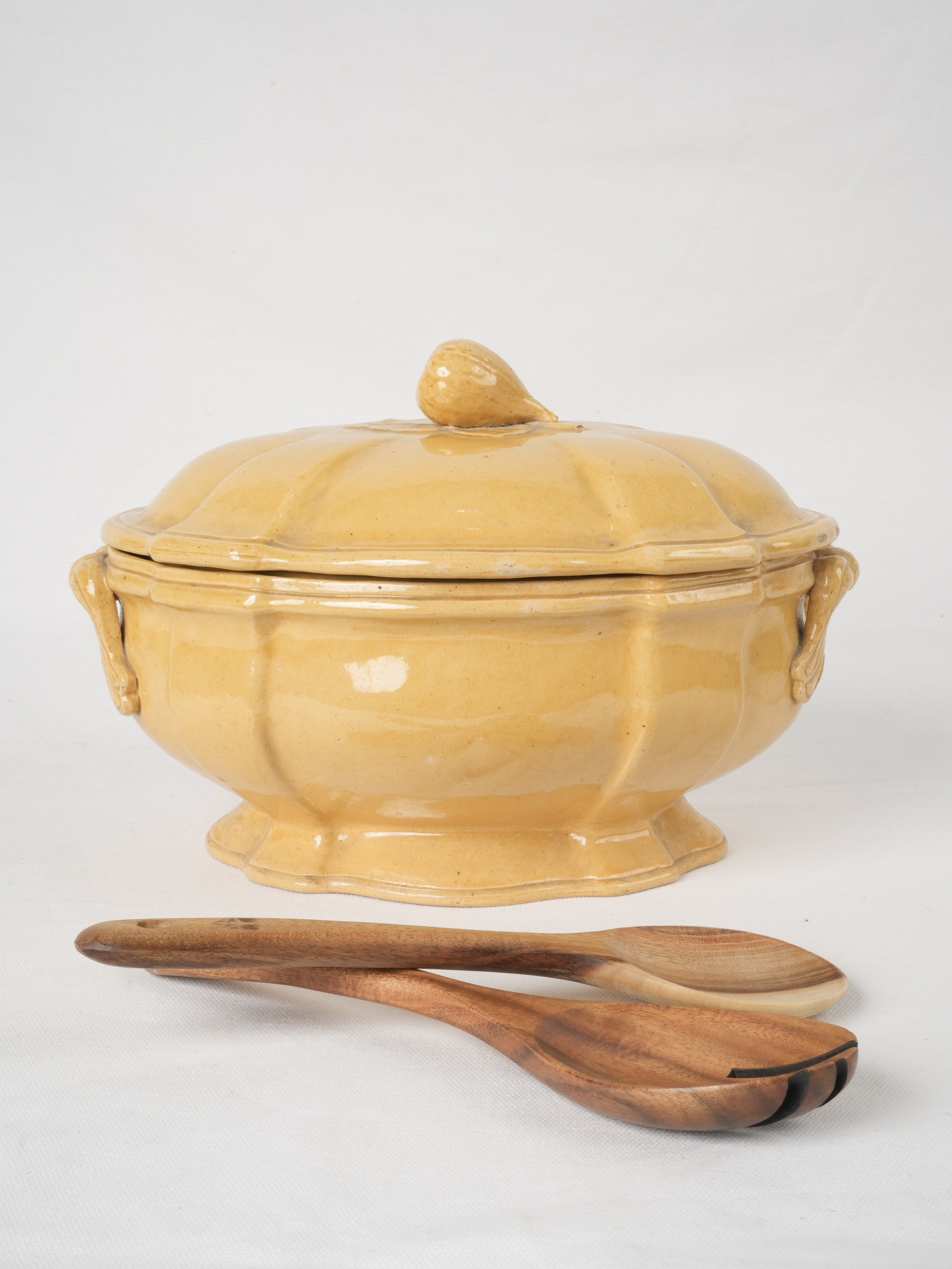 Vintage Provencal yellow ocher glazed tureen