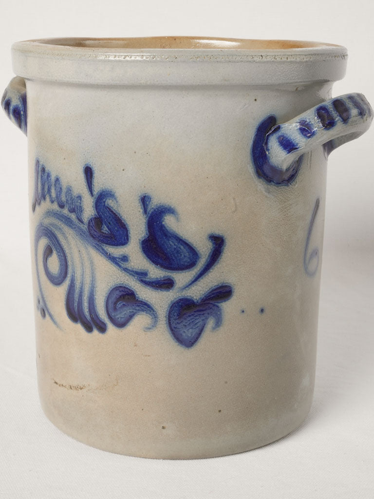 Decorative floral motif ceramic Cologne pot