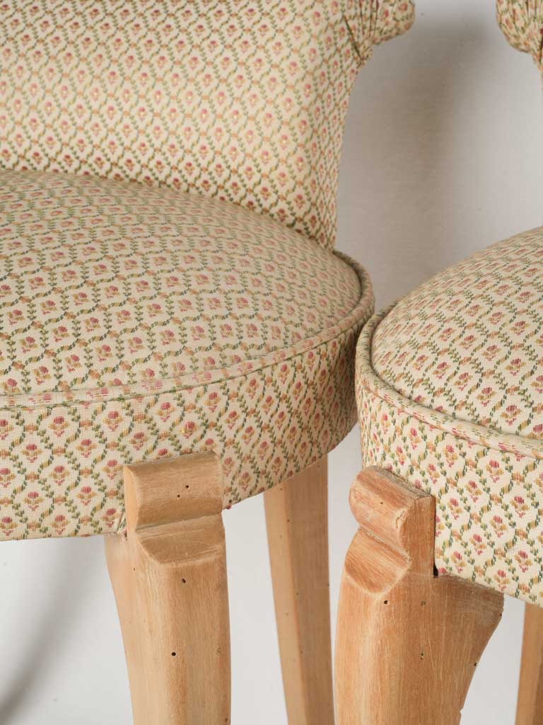 Organic feel vanity stools