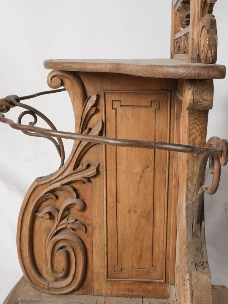 Acanthus leaf motif coat rack